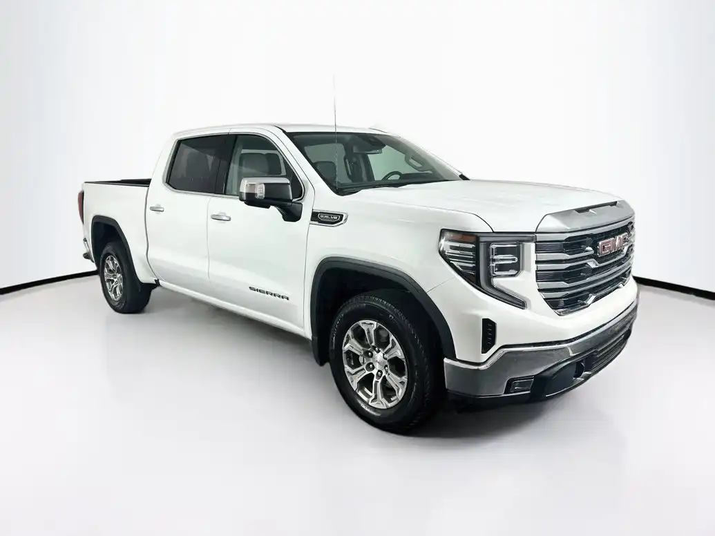 2025 GMC Sierra 2WD Crew Cab Short Box SLT's photo