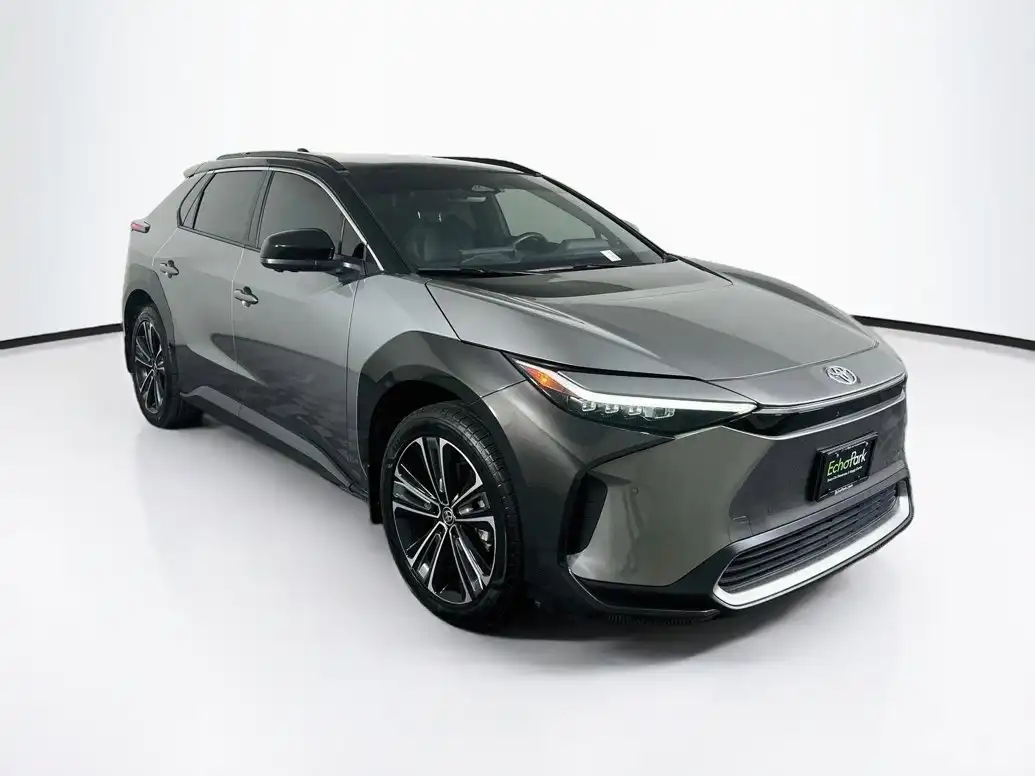 2023 Toyota bZ4X Limited FWD's photo