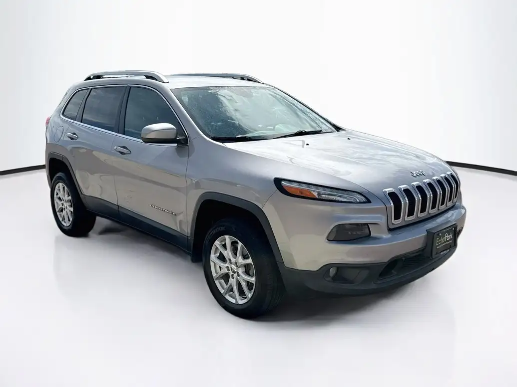 2017 Jeep Cherokee Latitude 4WD's photo