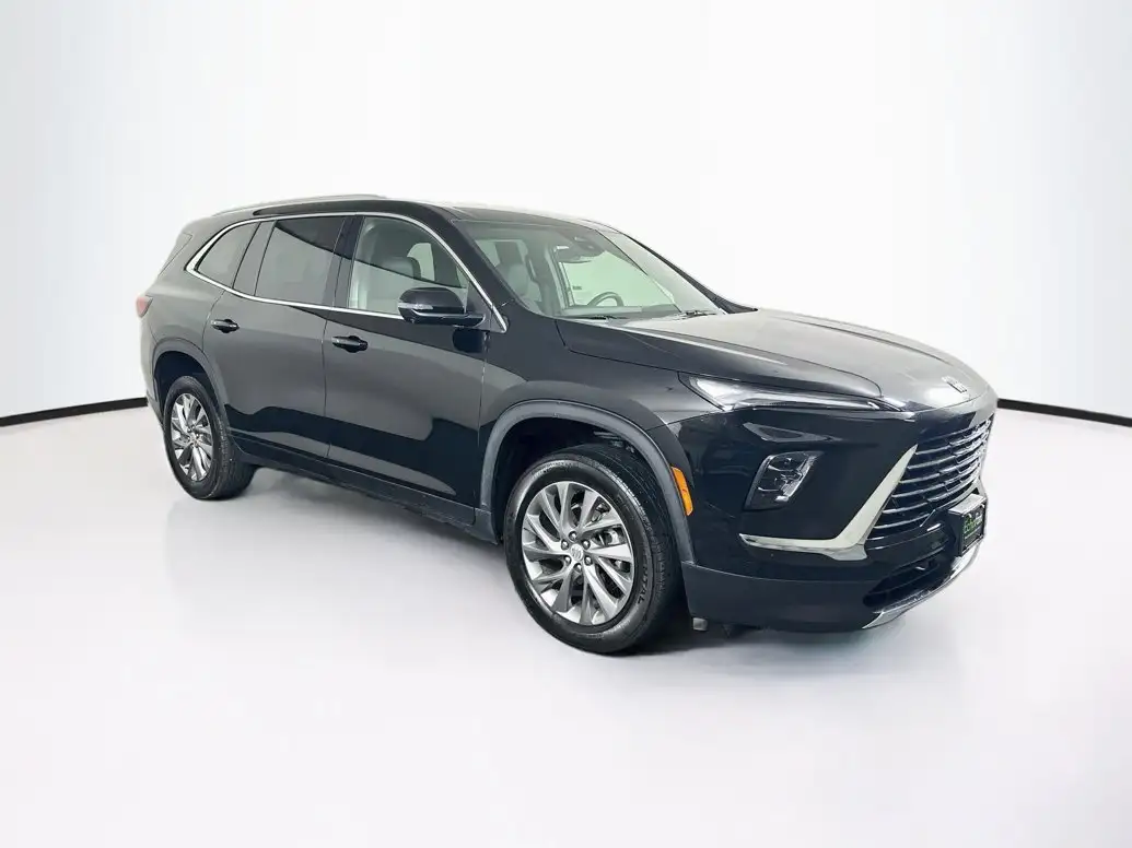 2025 Buick Enclave Preferred's photo