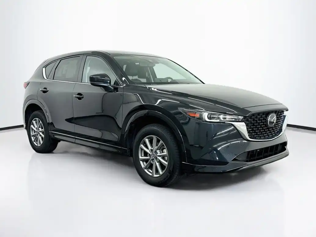 2025 Mazda CX-5 S Preferred package Auto AWD's photo