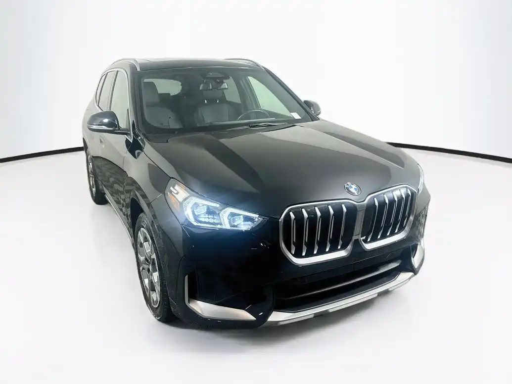 2025 BMW X1 xDrive28i's photo