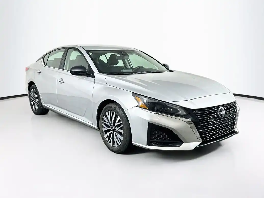 2025 Nissan Altima 2.5 SV's photo
