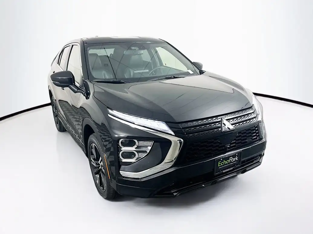 2024 Mitsubishi Eclipse Cross SEL S-AWC's photo