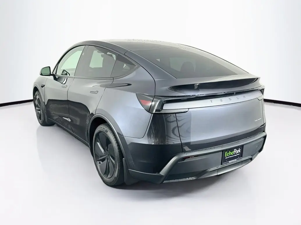 2026 Tesla Model Y Long Range Launch Series AWD photo 5