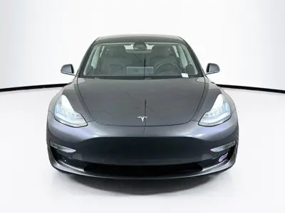 2018 Tesla Model 3 Long Range photo 3