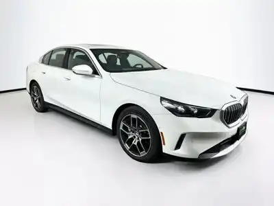 2026 BMW 5 Series 530i xDrive Sedan's photo