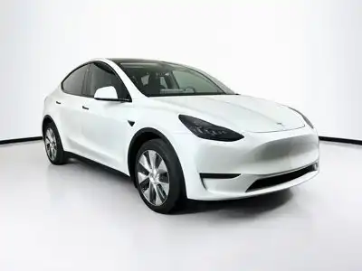 2023 Tesla Model Y Long Range Dual Motor All-Wheel Drive's photo