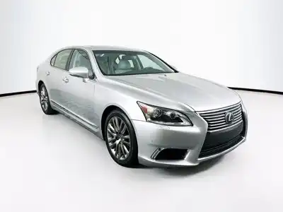 2017 Lexus LS 500 460's photo