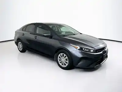 2024 Kia Forte LX AT's photo