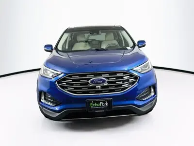2020 Ford Edge Titanium AWD photo 3