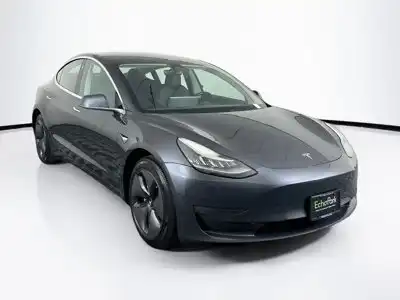 2018 Tesla Model 3 Long Range's photo