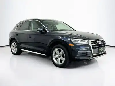 2019 Audi Q5 2.0T quattro S tronic Premium Plus's photo