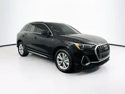 2022 Audi Q3 45 TFSI S Line Premium quattro's photo