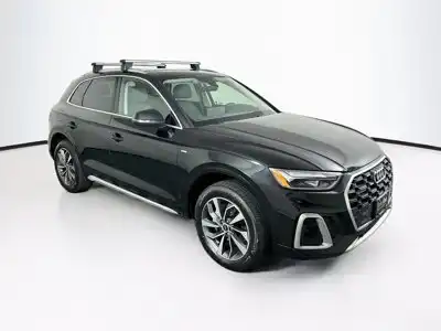 2023 Audi Q5 45 Premium's photo