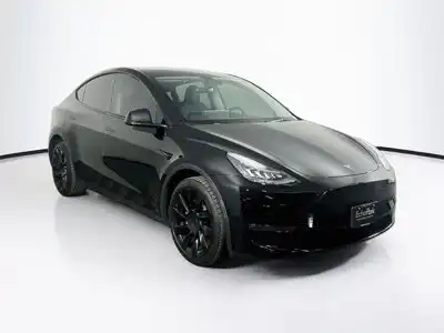 2022 Tesla Model Y Long Range Dual Motor All-Wheel Drive's photo