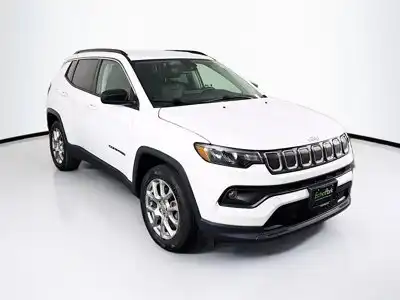 2022 Jeep Compass Latitude Lux 4X4's photo