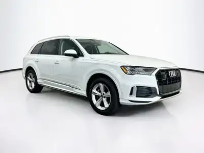 2024 Audi Q7 45 Premium Plus quattro Tiptronic's photo