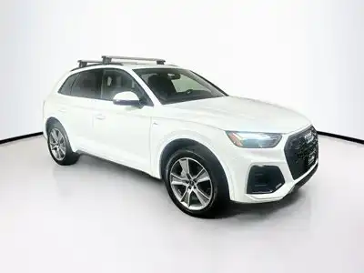 2025 Audi Q5 45 Premium's photo