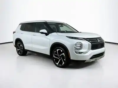 2024 Mitsubishi Outlander SE S-AWC's photo