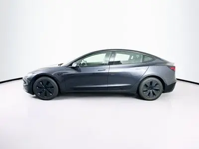 2024 Tesla Model 3 Long Range photo 4