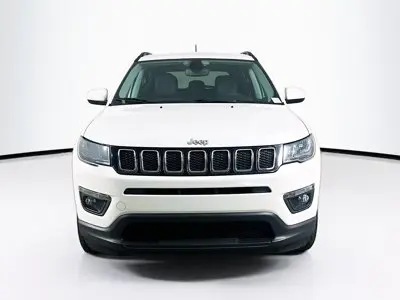 2019 Jeep Compass Latitude 4X4 photo 3