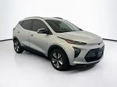 2022 Chevrolet Bolt EUV LT's photo
