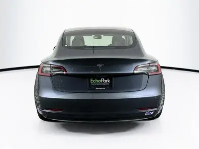 2018 Tesla Model 3 Long Range photo 5
