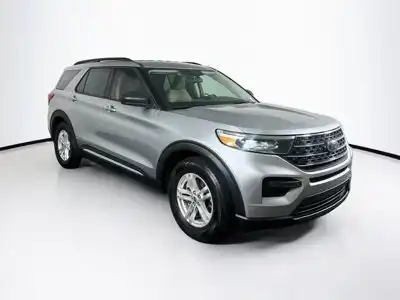 2022 Ford Explorer XLT RWD's photo