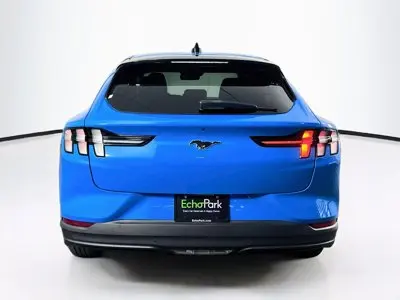 2023 Ford Mustang-Mach-e Select photo 5