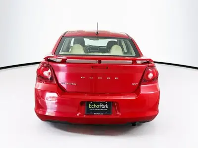 2013 Dodge Avenger SXT photo 5