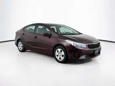 2017 Kia Forte LX AT's photo