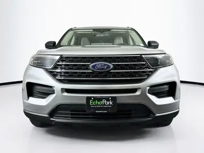 2020 Ford Explorer XLT RWD photo 3