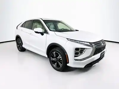 2024 Mitsubishi Eclipse Cross SEL S-AWC's photo