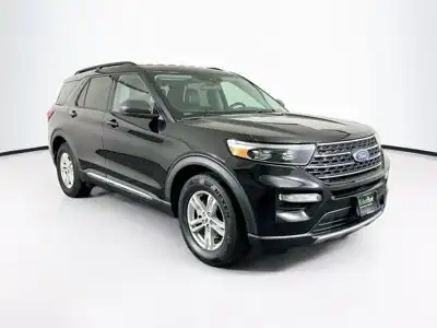 2023 Ford Explorer XLT RWD's photo