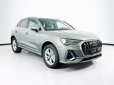2025 Audi Q3 45 TFSI S Line Premium quattro's photo