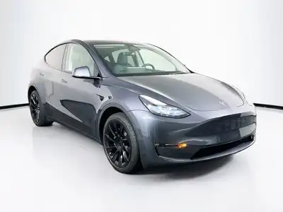 2023 Tesla Model Y Long Range Dual Motor All-Wheel Drive's photo