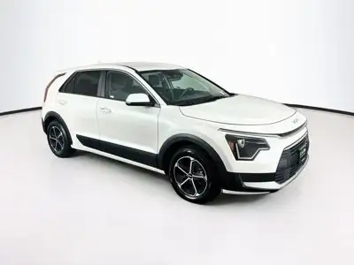 2026 Kia Niro LX HEV's photo