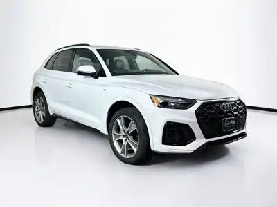 2025 Audi Q5 45 Premium's photo