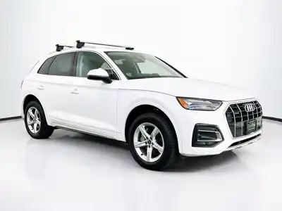 2023 Audi Q5 40 Premium's photo