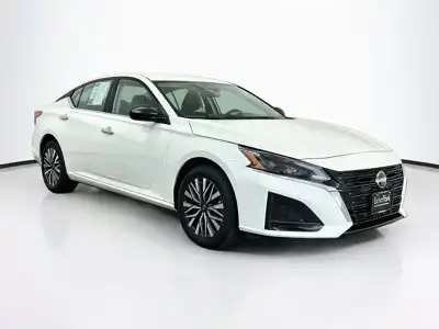 2025 Nissan Altima 2.5 SV AWD's photo