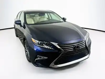 2016 Lexus ES 350 350's photo