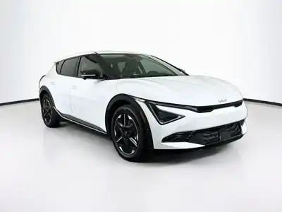 2025 Kia EV6 Wind's photo