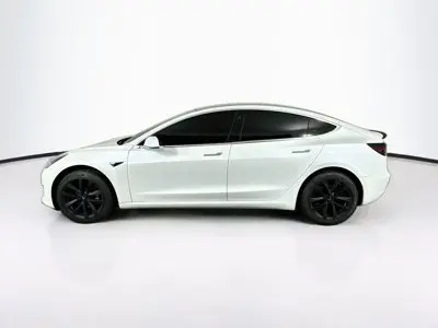 2020 Tesla Model 3 Standard Range Plus photo 4