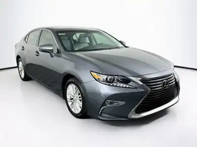 2016 Lexus ES 350 350's photo