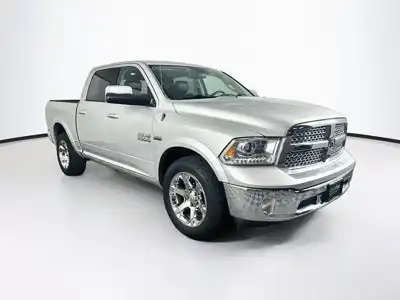 2016 RAM 1500 Laramie 4x4 Crew Cab 5'7's photo