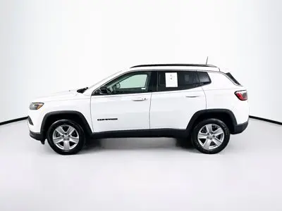 2022 Jeep Compass Latitude 4X4 photo 4