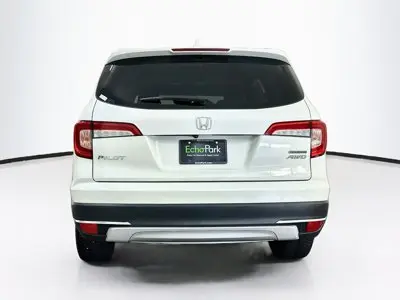 2019 Honda Pilot 4WD Touring photo 5