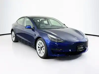2023 Tesla Model 3 Base's photo