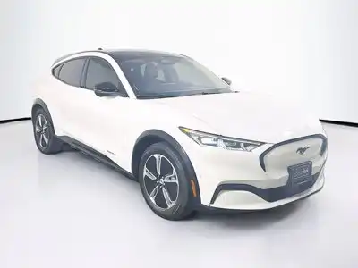 2023 Ford Mustang-Mach-e Premium's photo